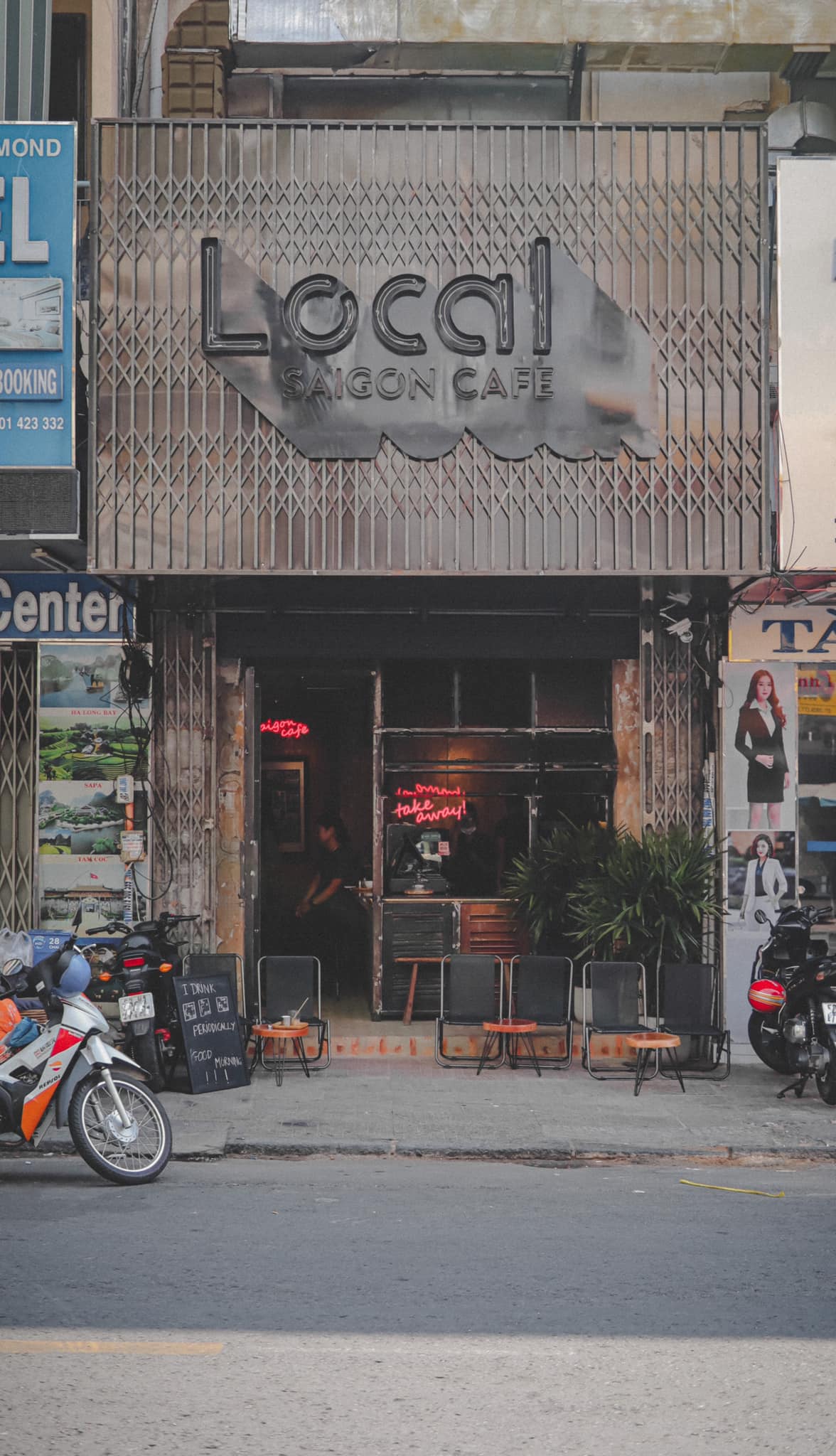 Local Saigon Cafe – Bến Thành